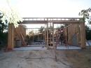 Garage waiting for trusses * 1152 x 864 * (300KB)